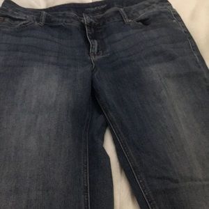Size 14 Maurices jeans